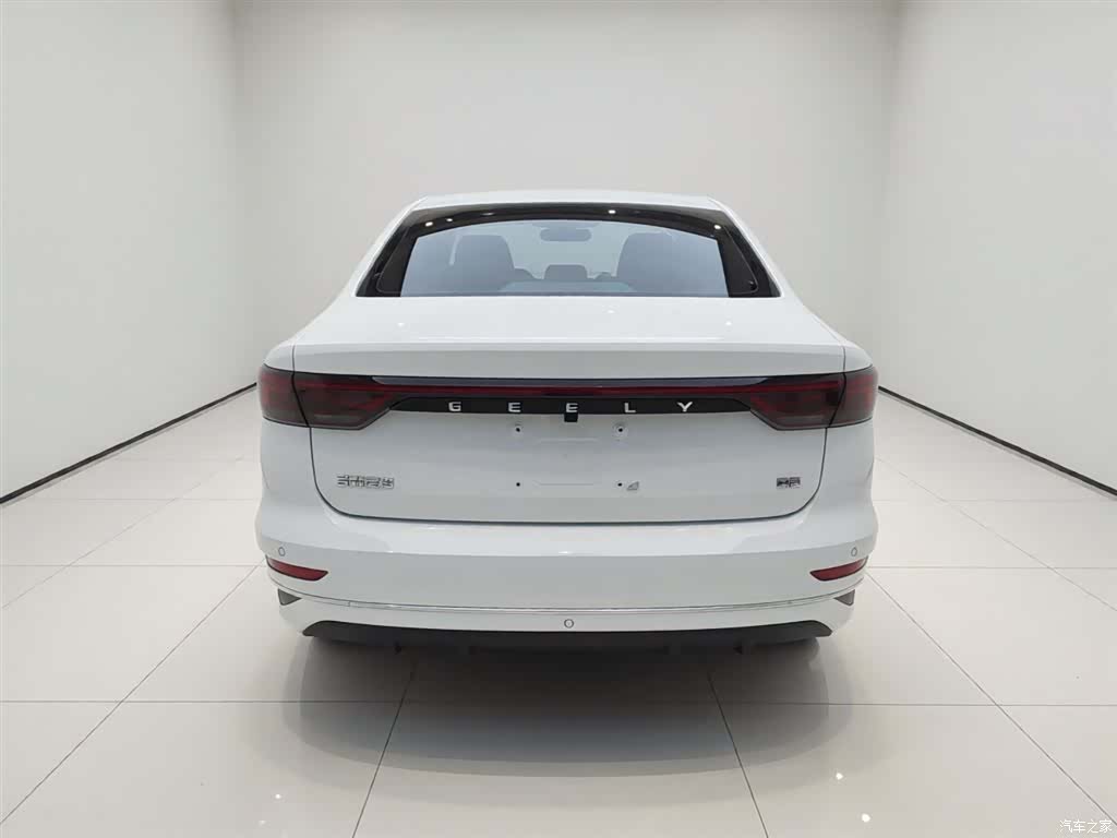 Geely Emgrand, 2024 4