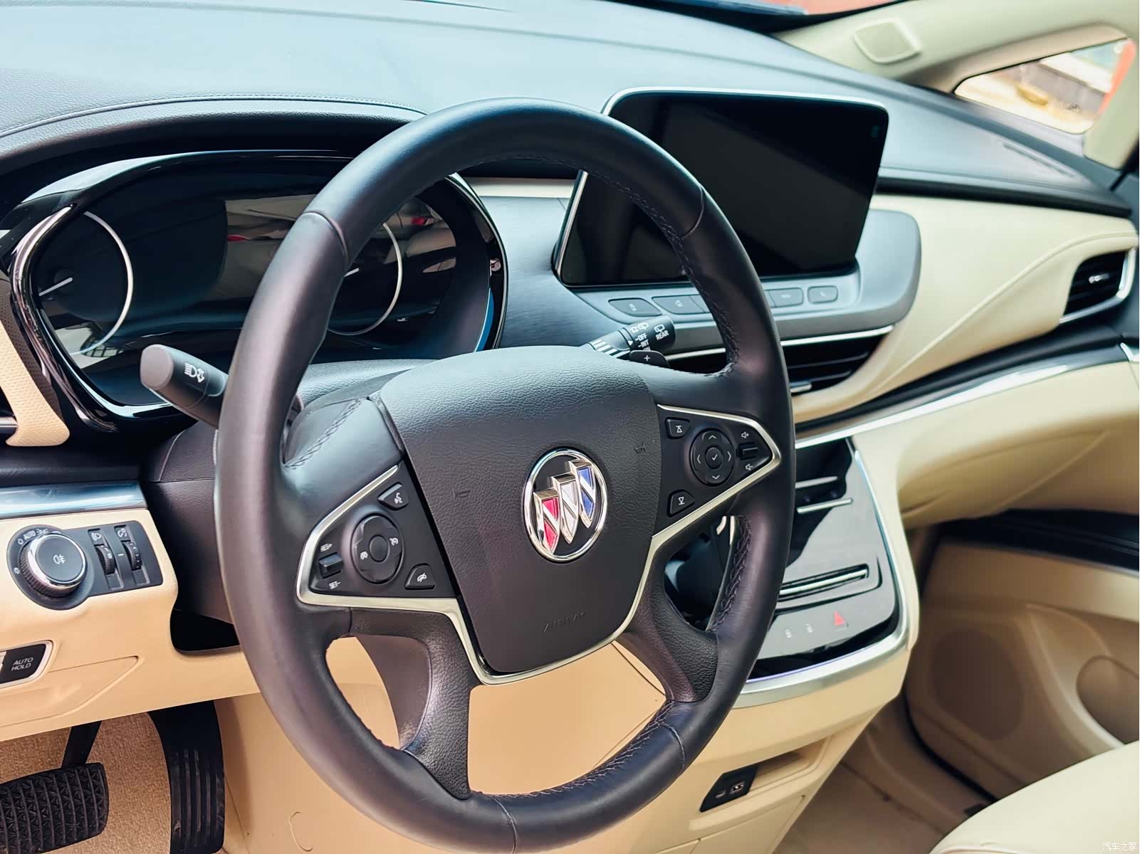 Buick GL8, 2023 7