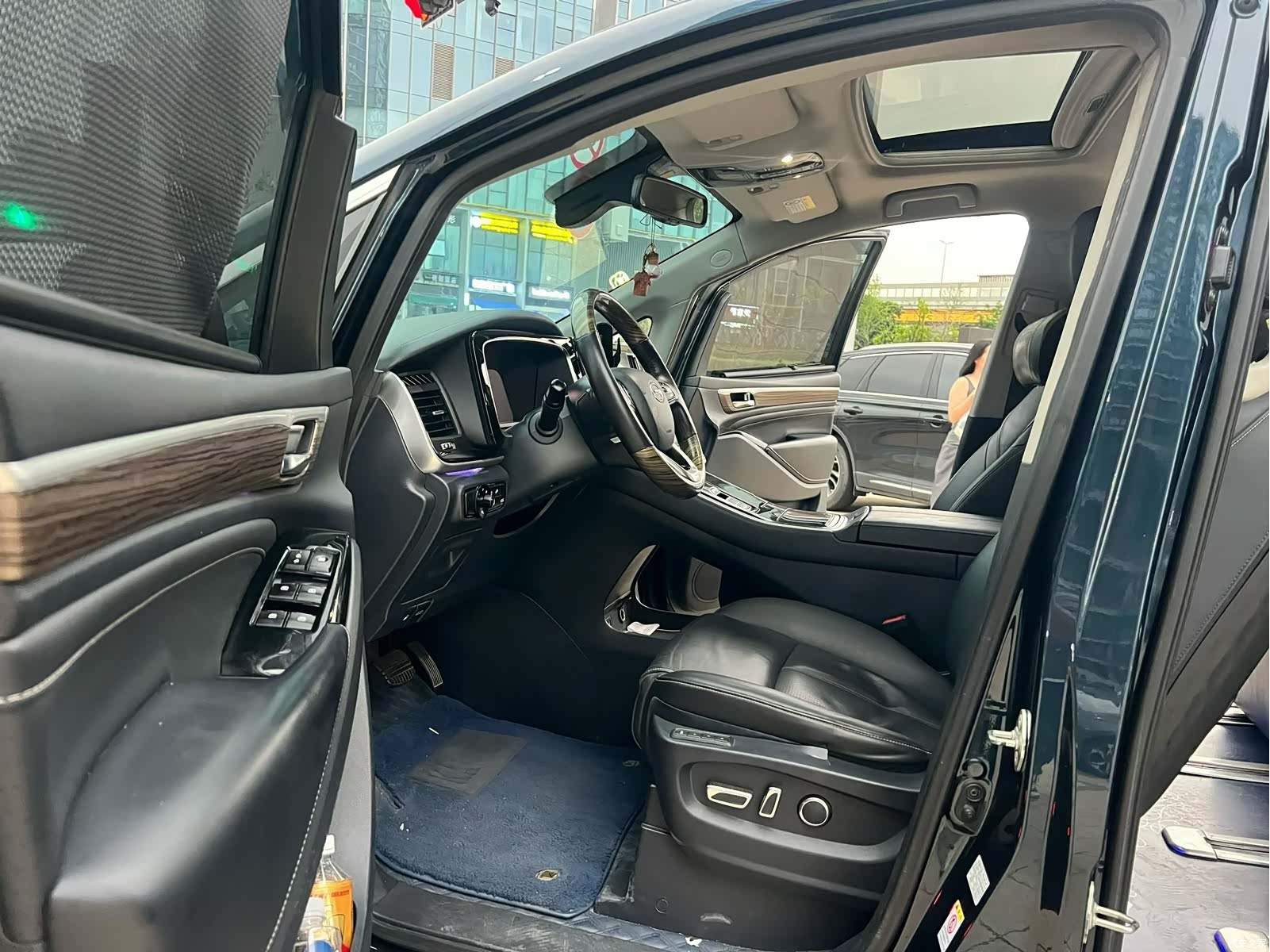Trumpchi M8, 2022 4