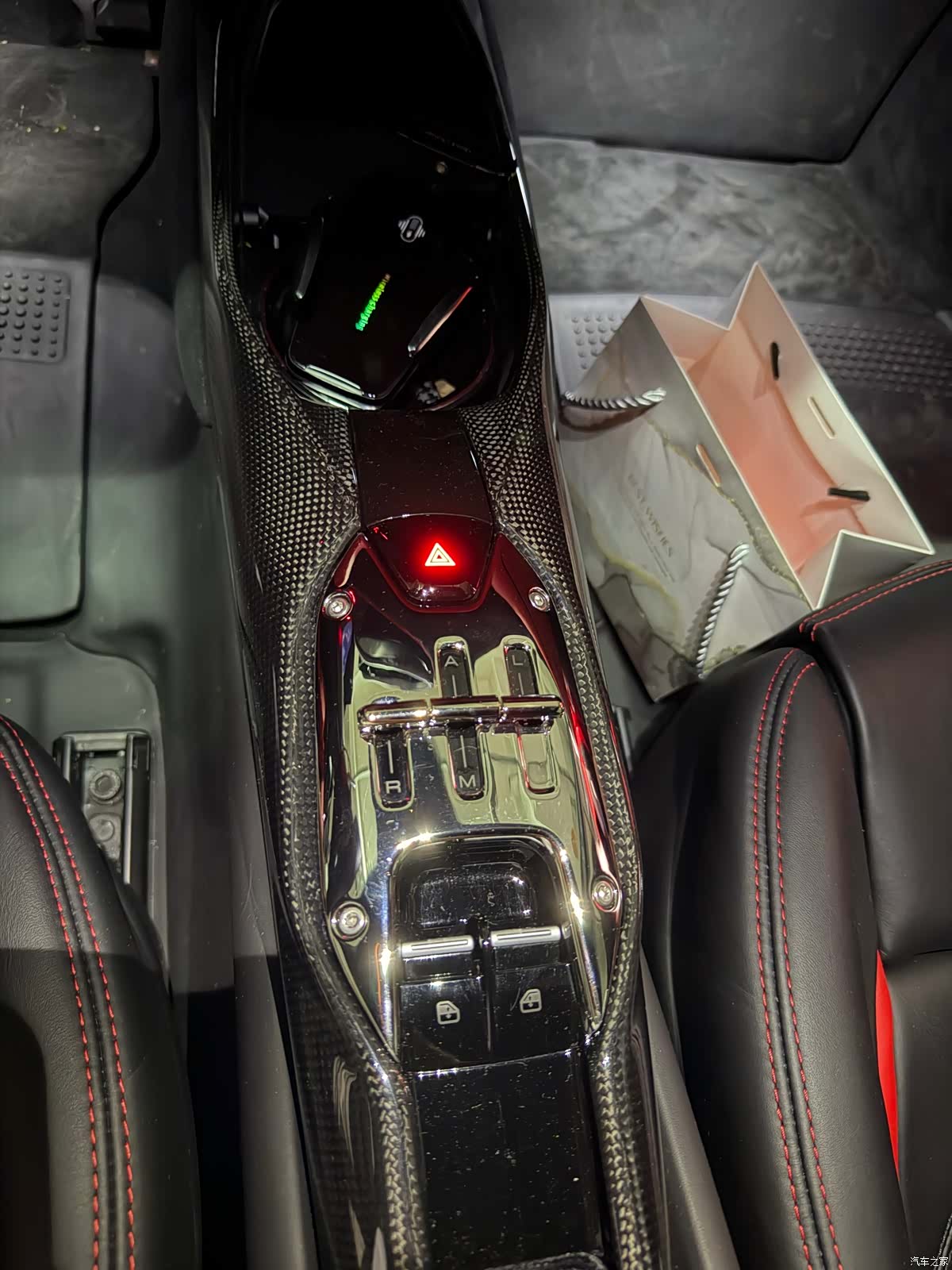 Ferrari 296, 2023 7