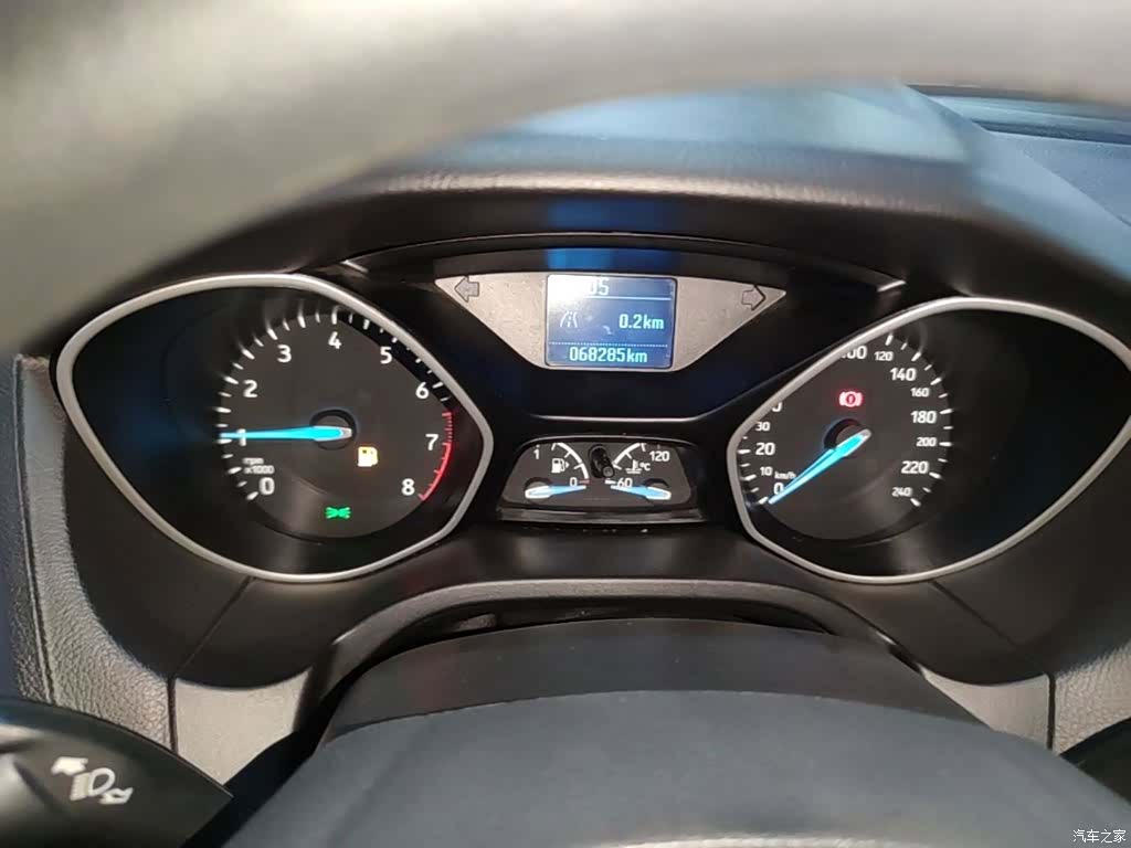 Ford Focus, 2018 12