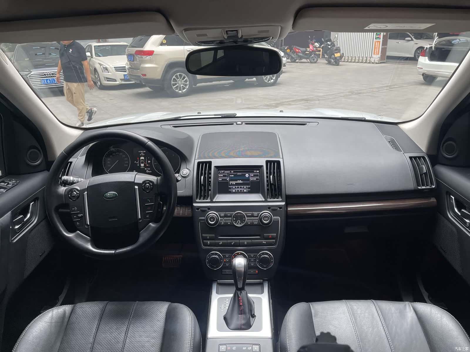 Land Rover SD4, 2015 все фото