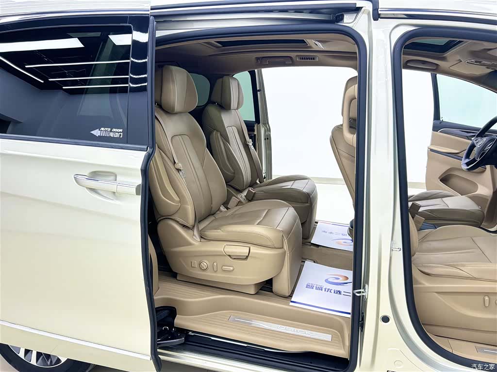 Buick GL8, 2017 18