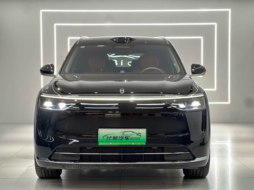 AITO Ask the world M8