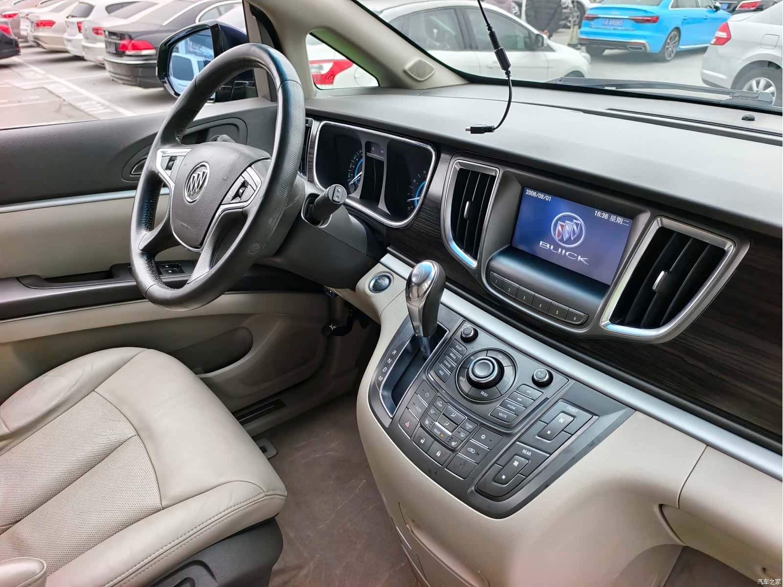 Buick GL8, 2012 17