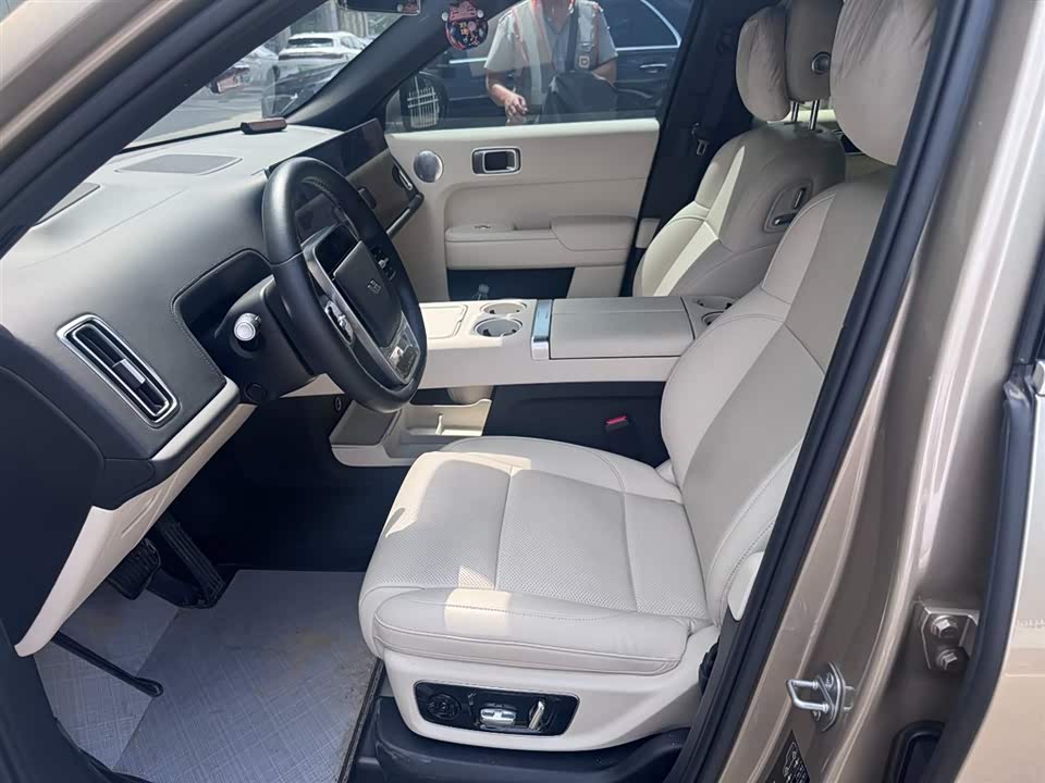Li Auto Ideal L8