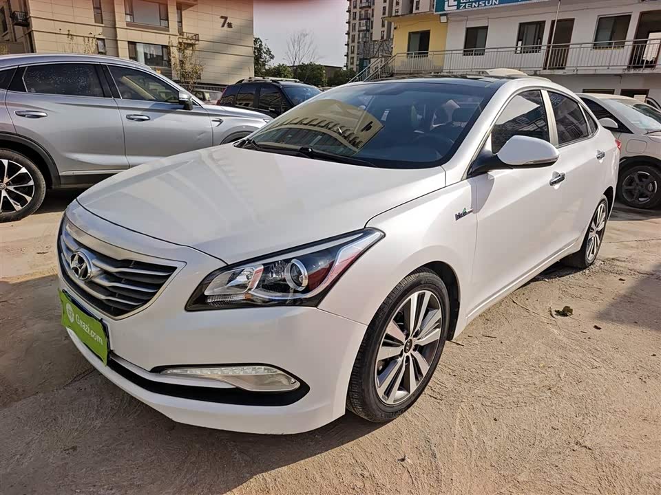 Hyundai Name picture