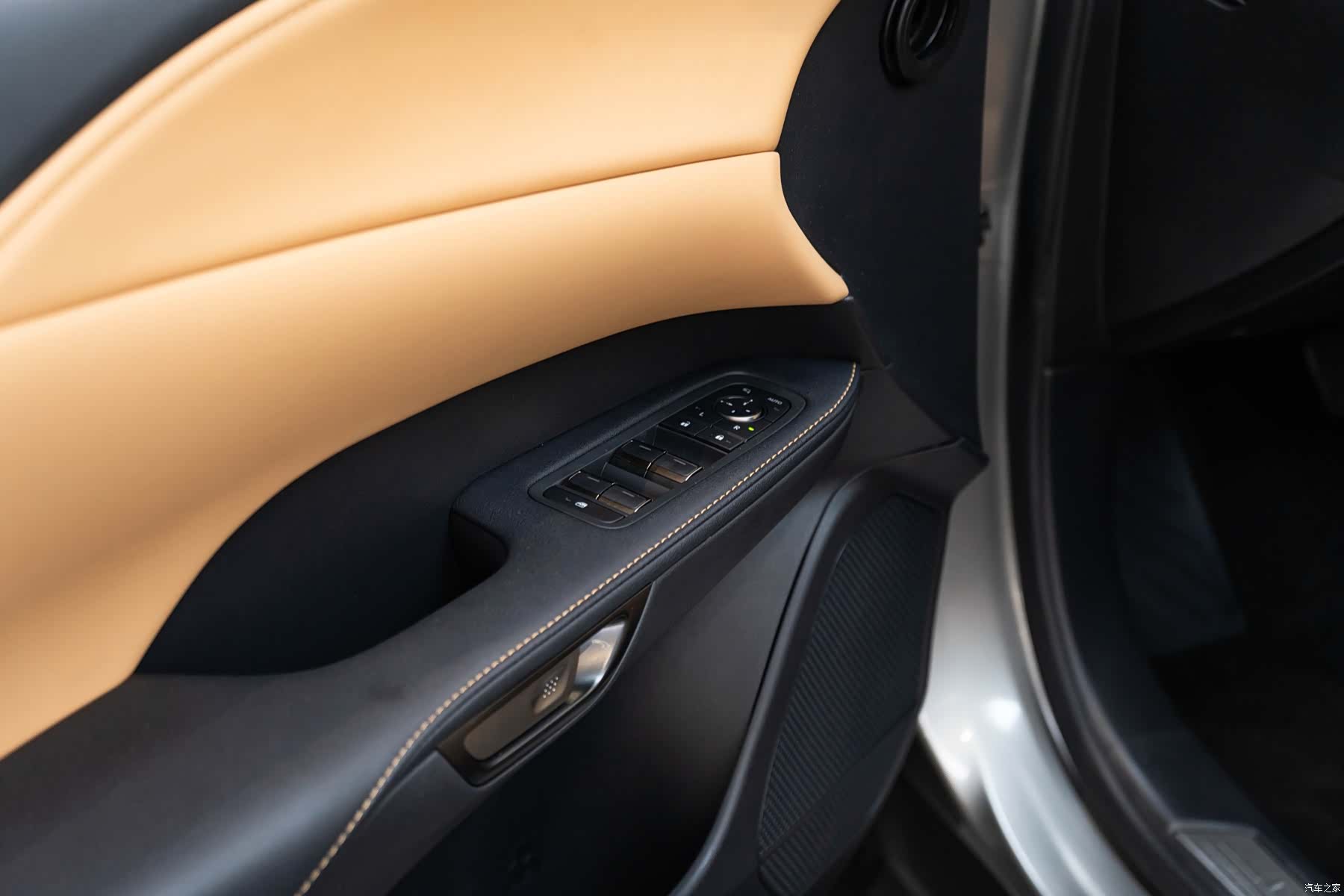 Lexus RX, 2025 17