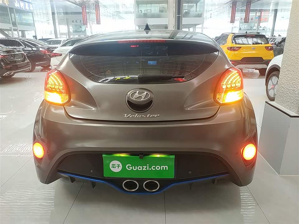 Hyundai Veloster