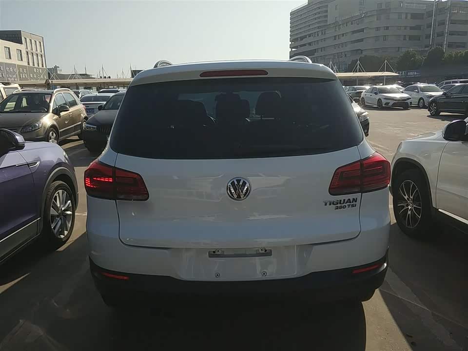 Volkswagen Tiguan