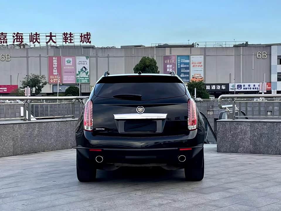 Cadillac SRX