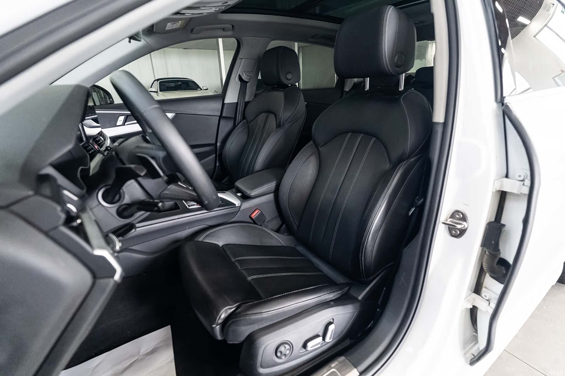Audi A4L, 2024 4