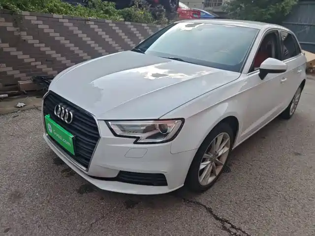 Audi A3 2019 — купить из Китая под заказ