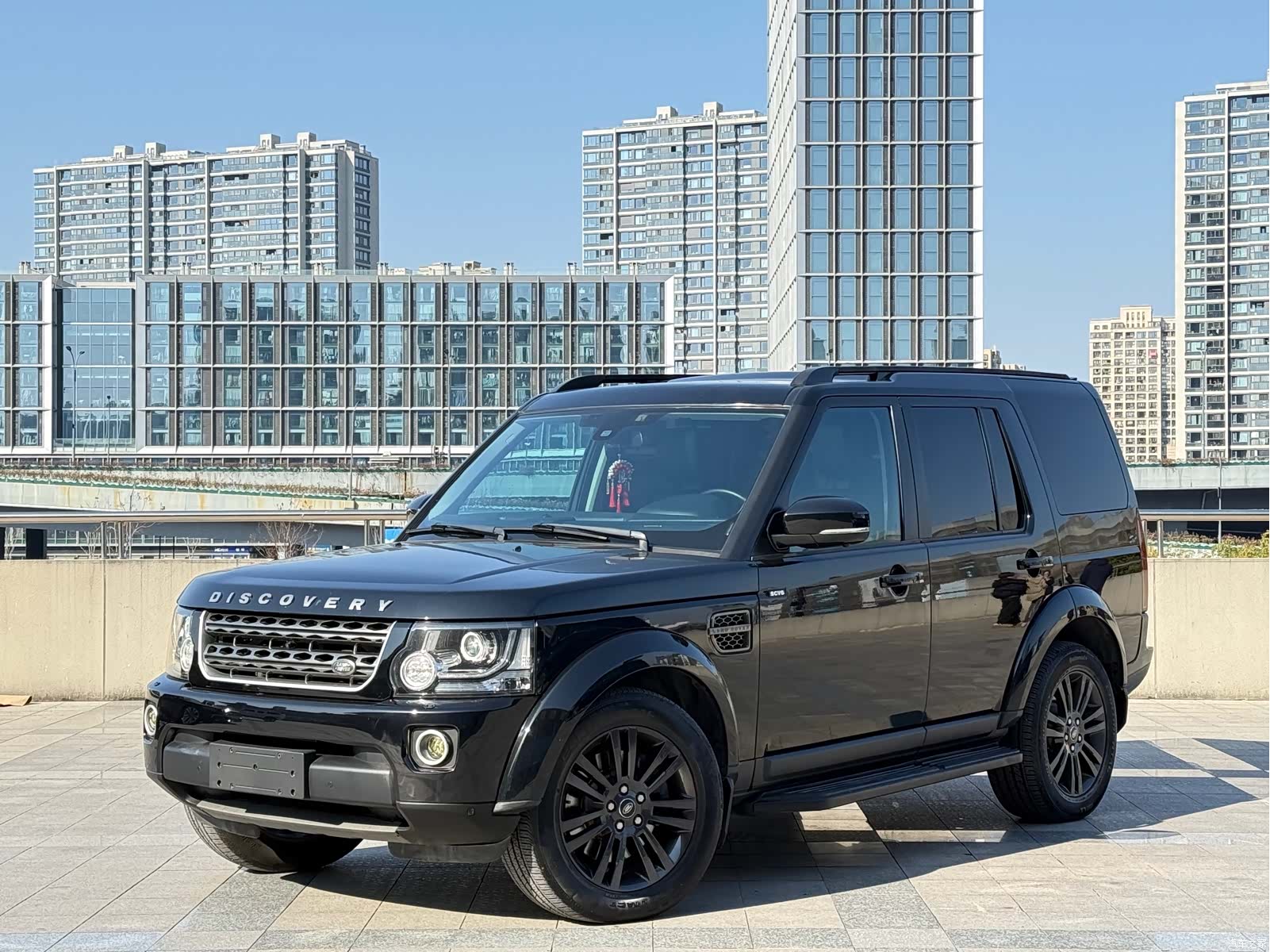 Land Rover Discovery, 2016 1
