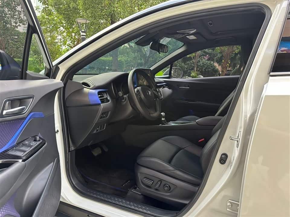 Toyota C-HR Toyota C-HR