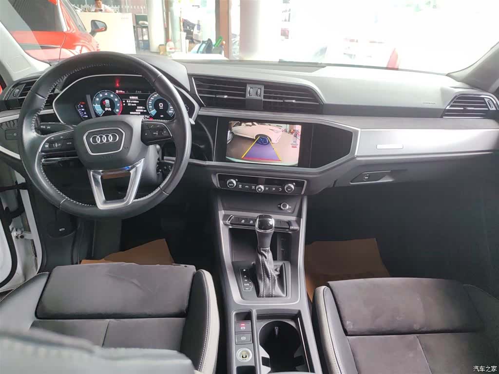 Audi Q3, 2019 10