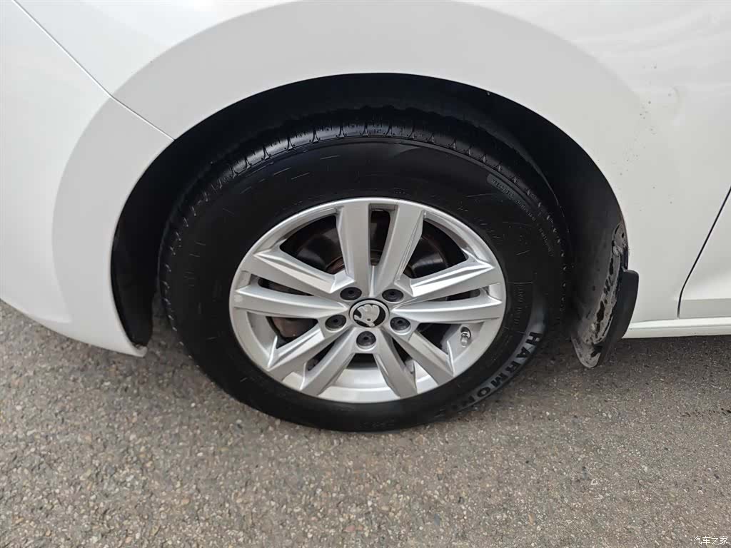 Skoda Rapid, 2018 23
