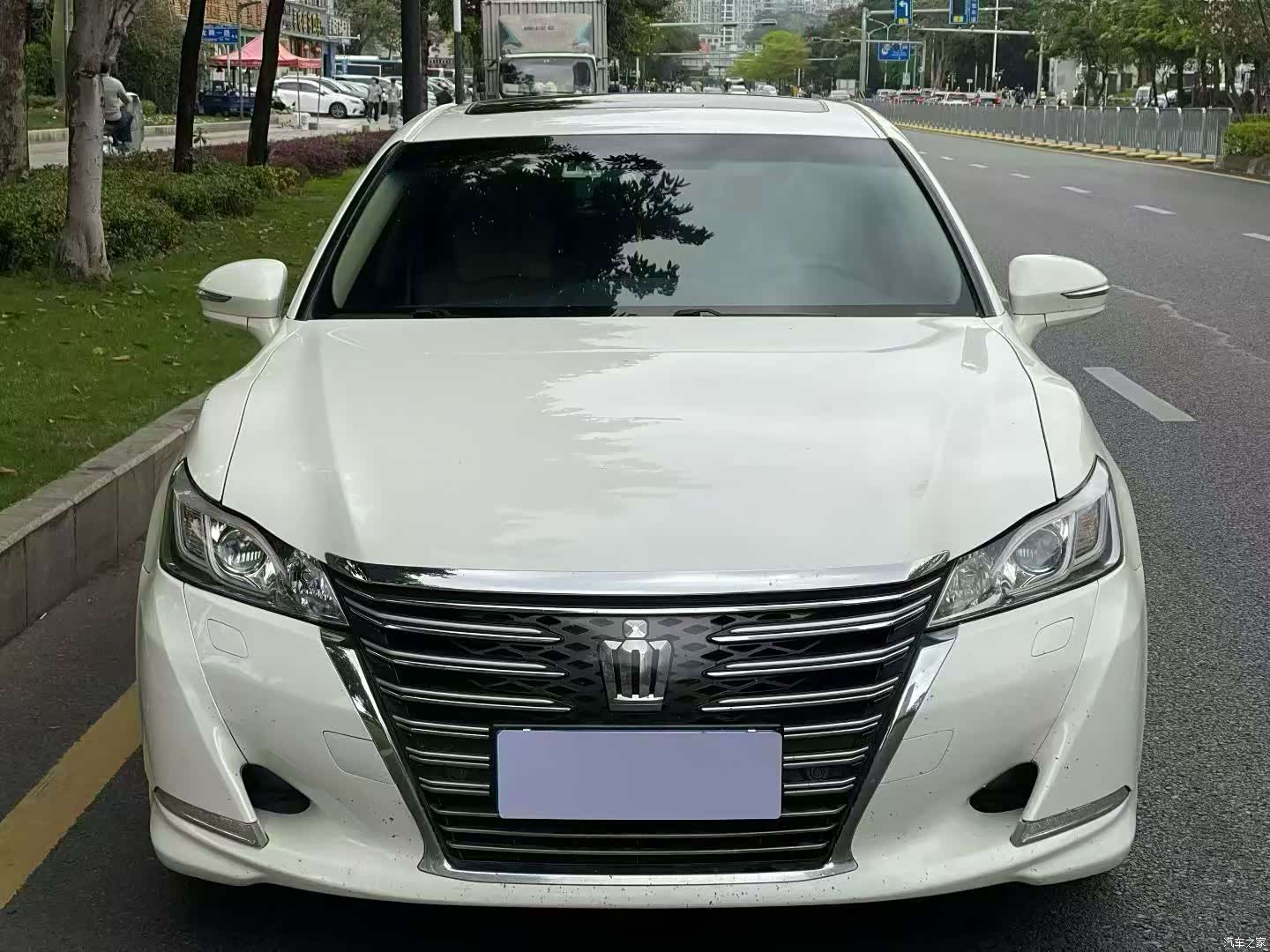 Toyota Crown, 2016 2