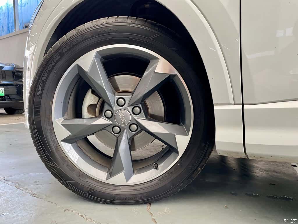 Audi Q3, 2021 23