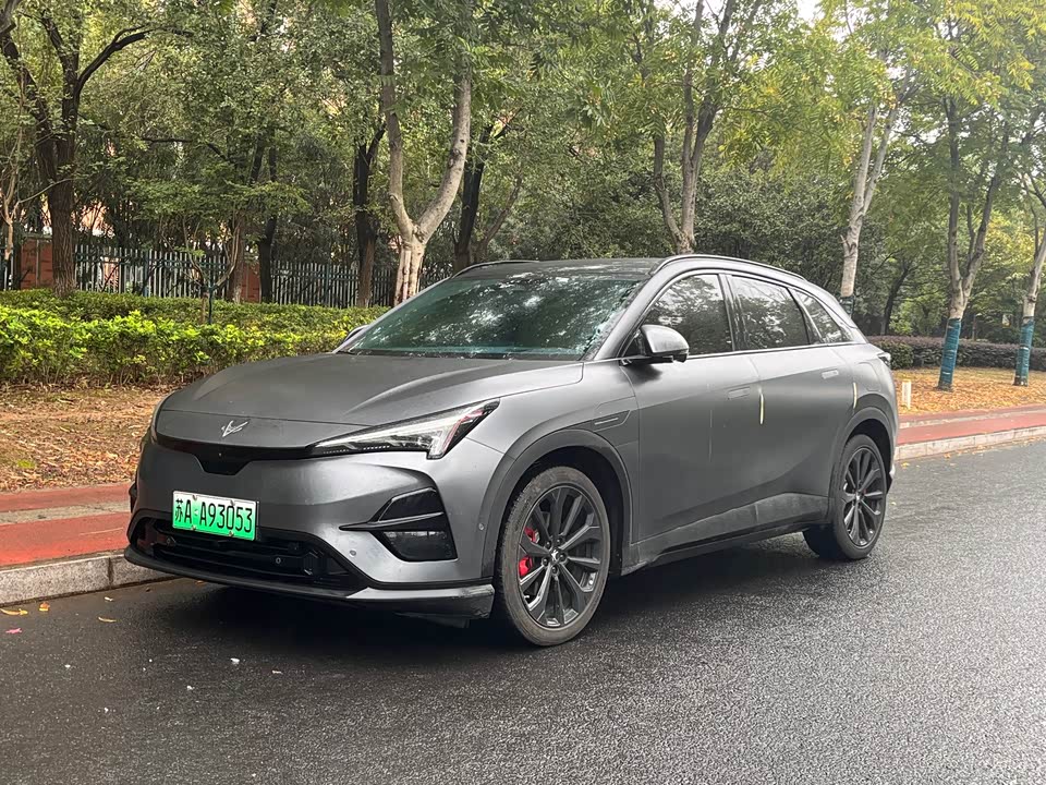 ARCFOX Polar Fox Alpha T5