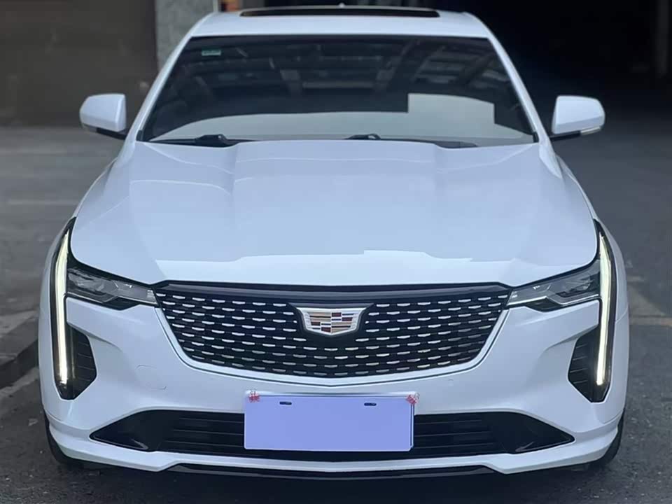 Cadillac CT4