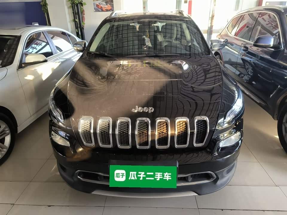 Jeep Free light