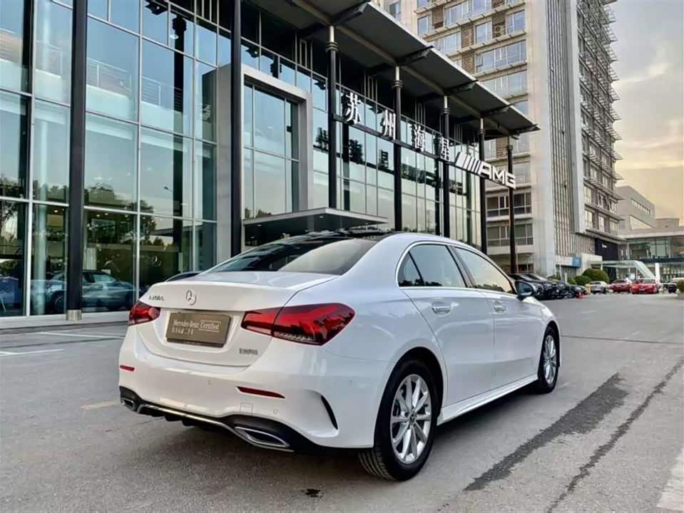 Mercedes-Benz Class A Mercedes-Benz Class A