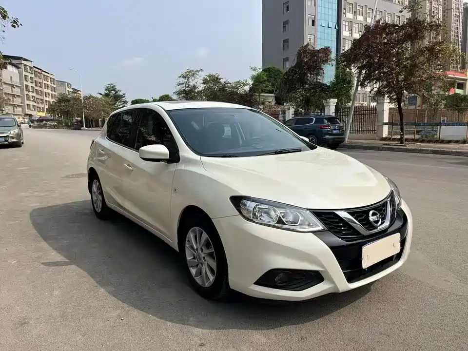 Nissan TIIDA