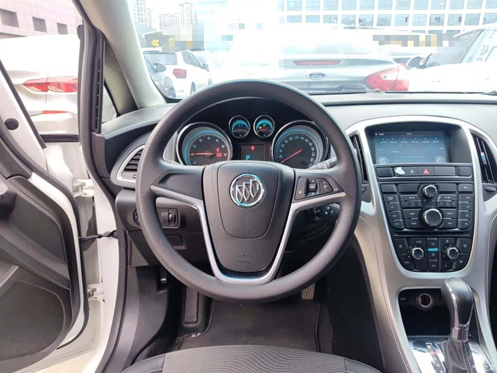 Buick XT, 2015 7