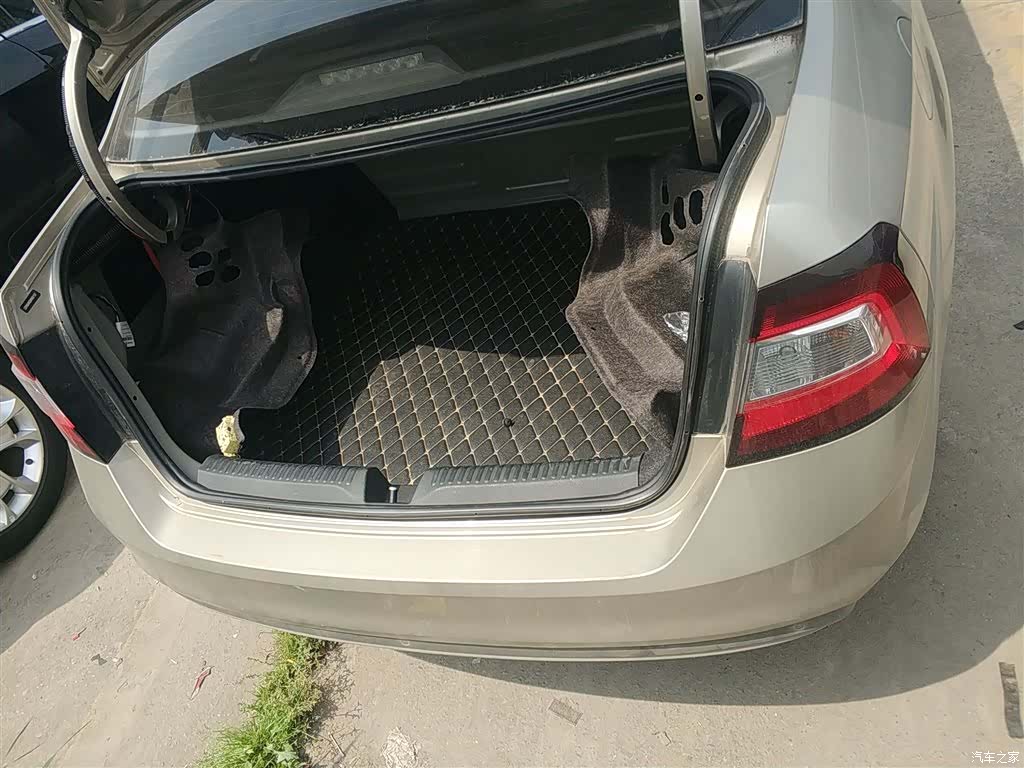 Skoda Rapid, 2017 15