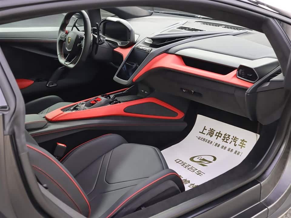 Lamborghini Revuelto Lamborghini Revuelto
