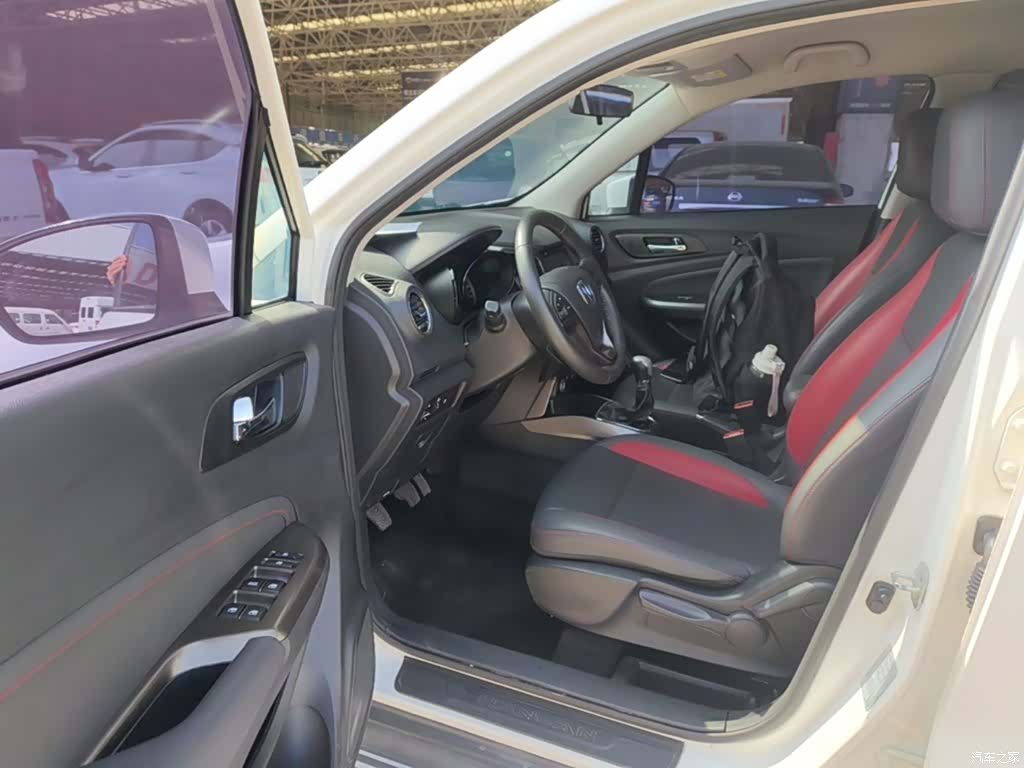 Changan CS15, 2016 12