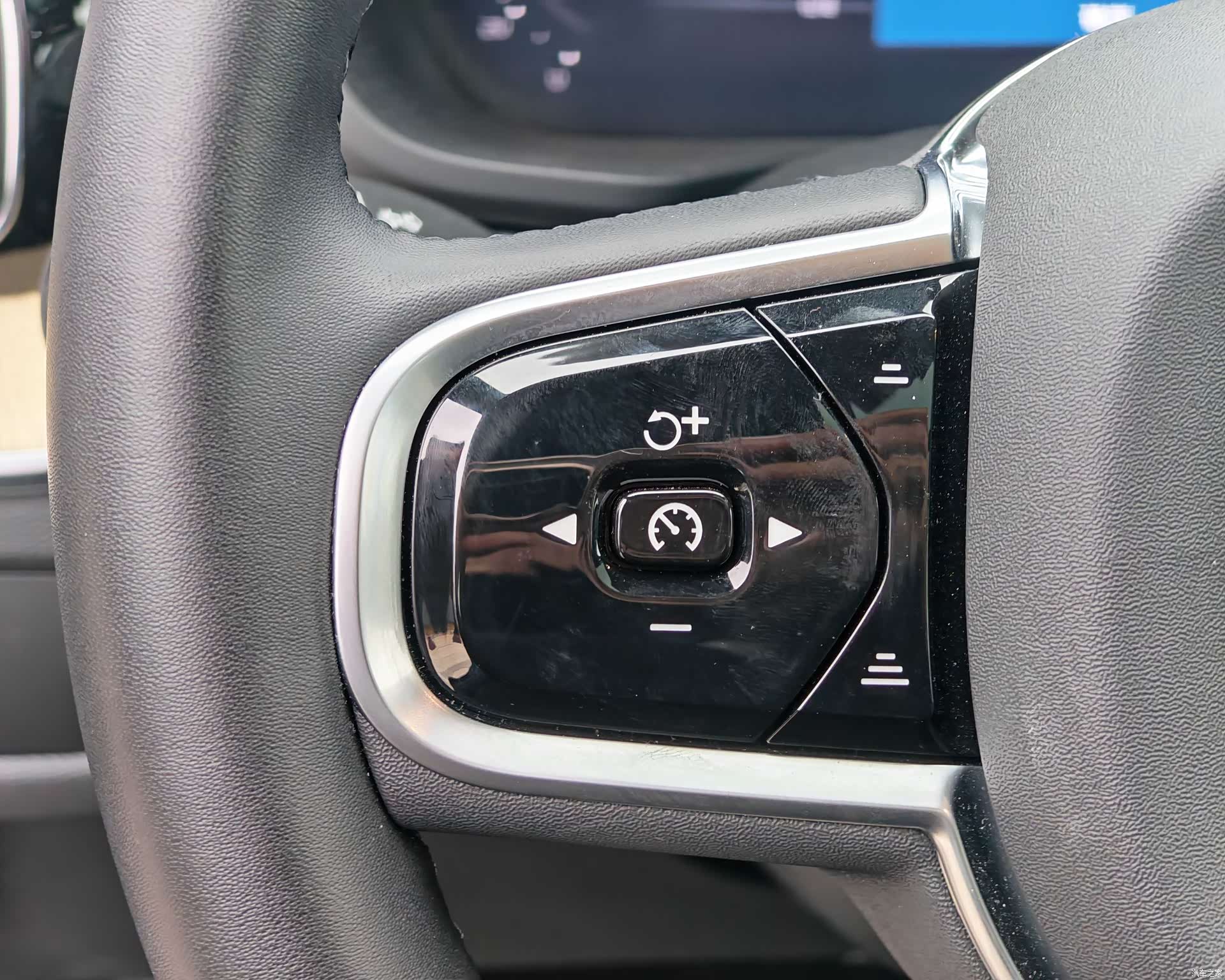 Volvo XC60, 2025 20