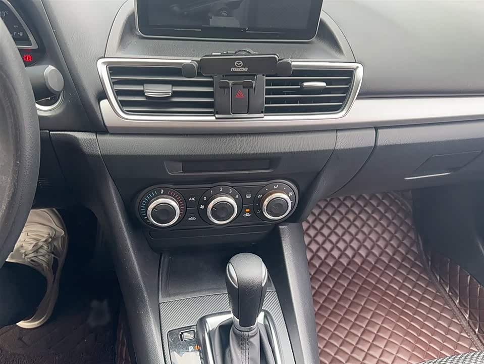 Mazda 3 Angkesaila Mazda 3 Angkesaila