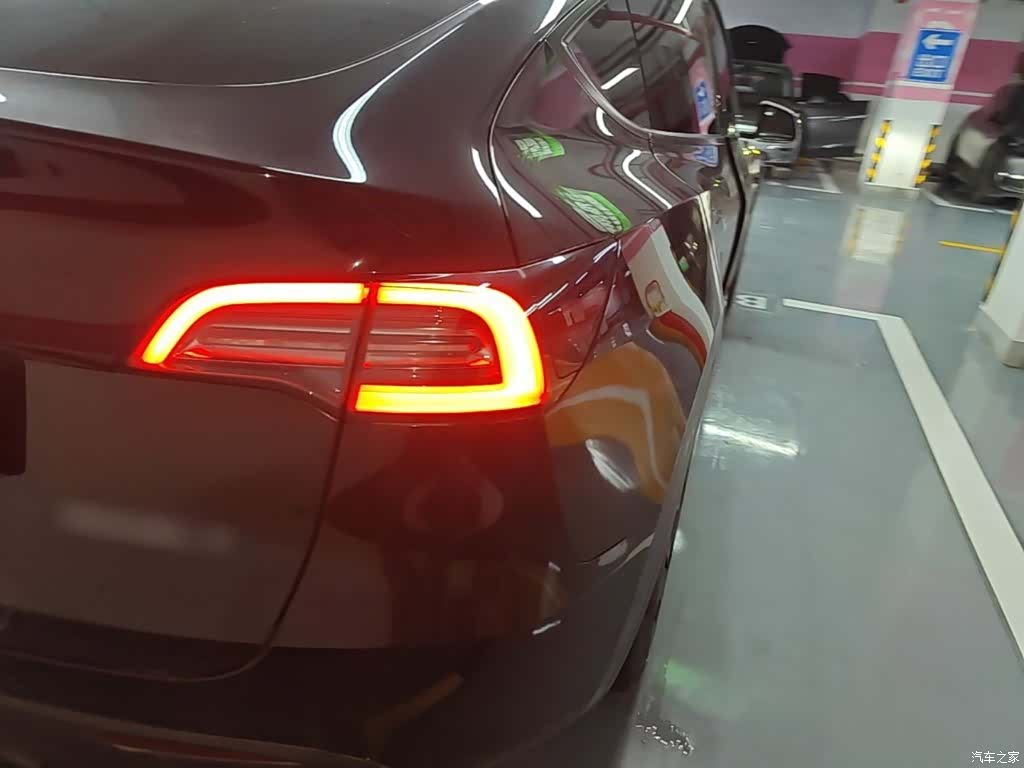 Tesla Model Y, 2021 8