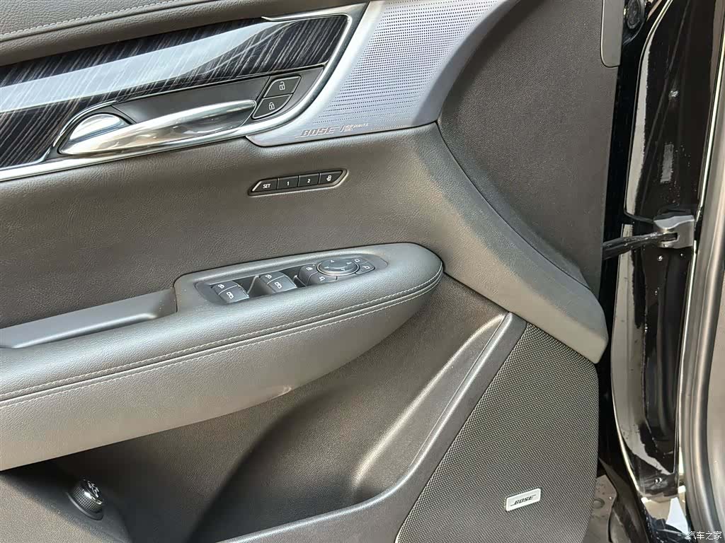 Cadillac XT6, 2025 13