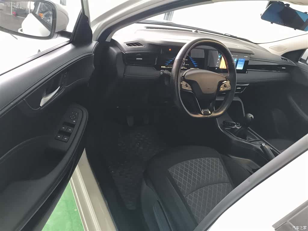Roewe i5, 2023 12