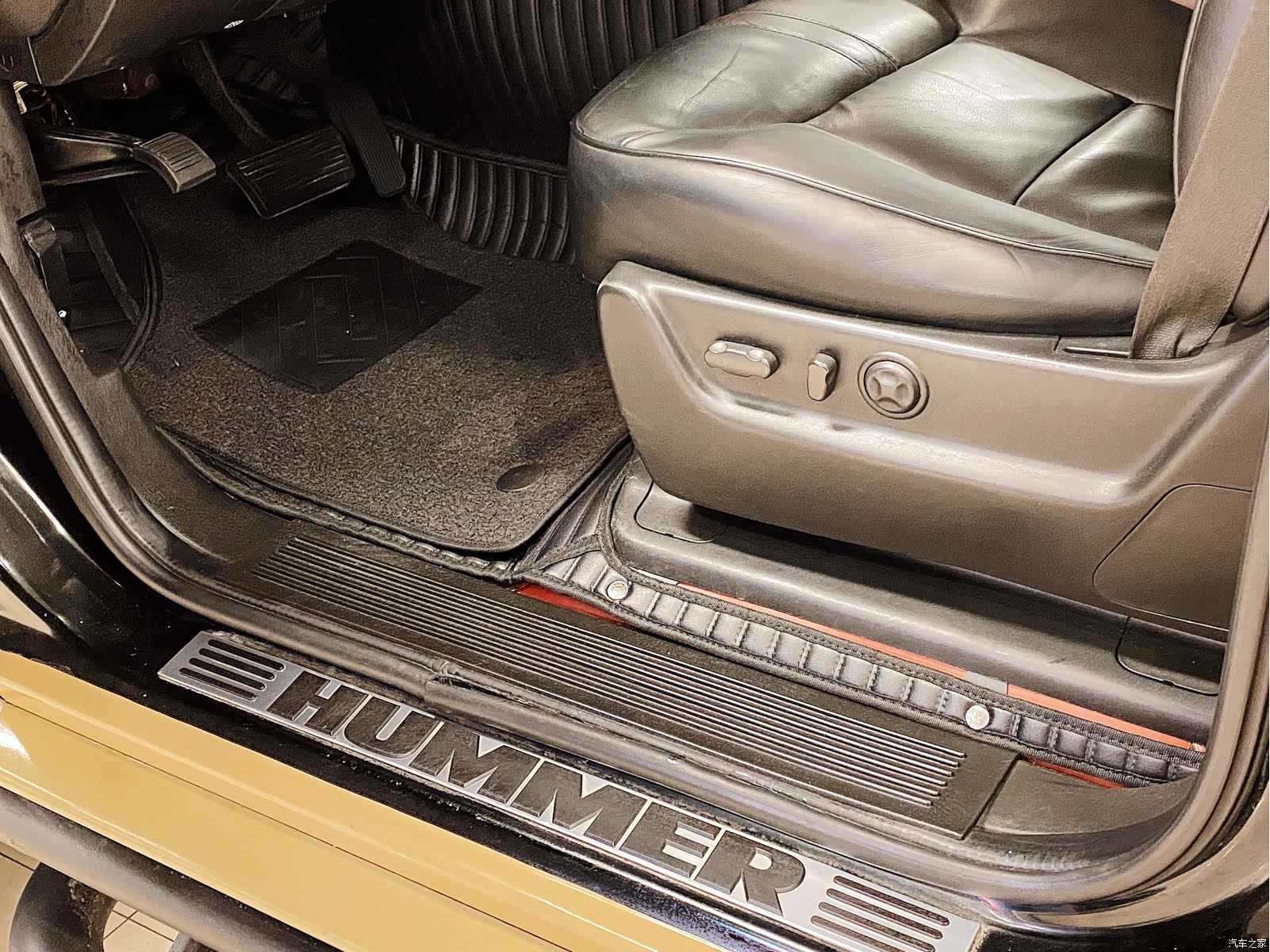 Hummer H2, 2010 14