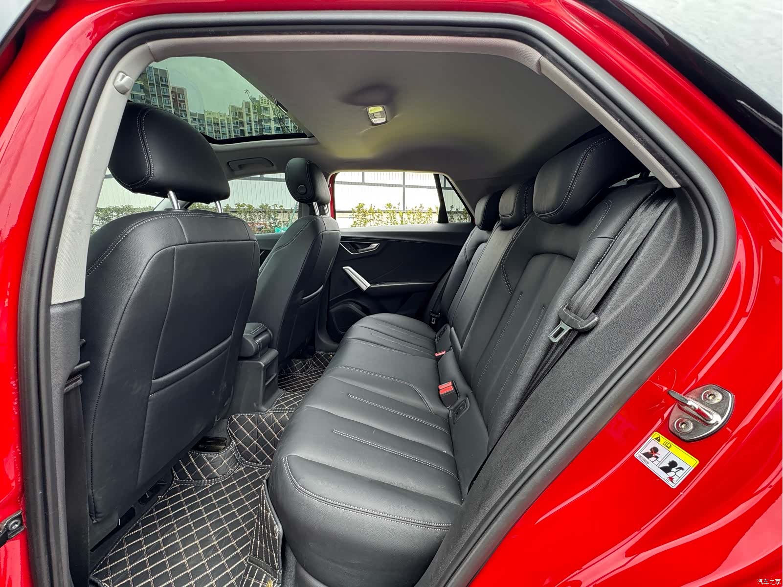 Audi Q2L, 2020 13