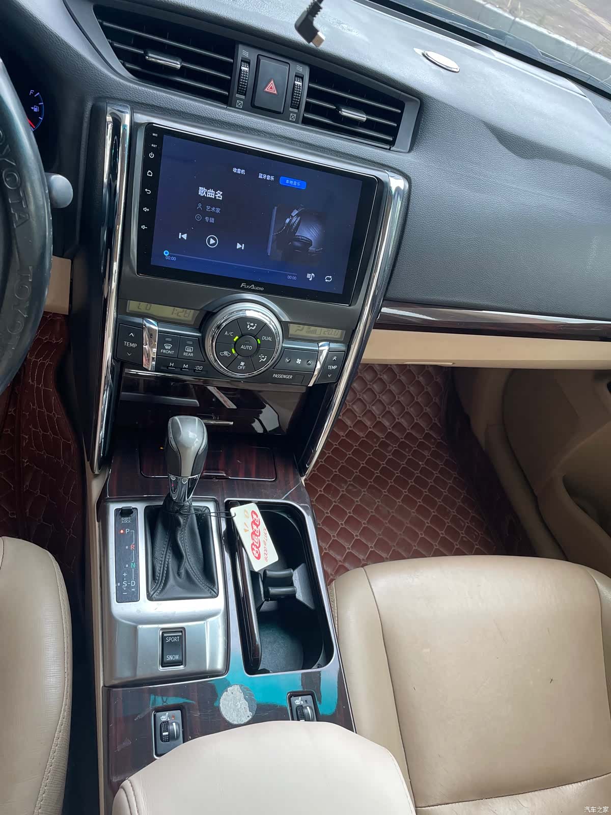 Toyota 2.5V, 2012 все фото
