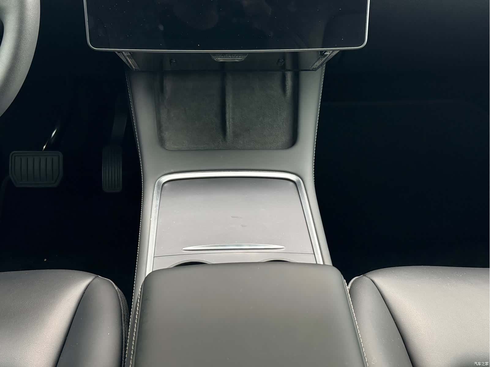 Tesla Model Y, 2024 24