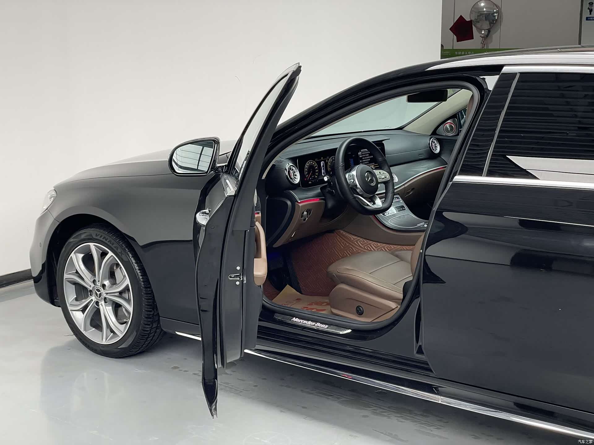 Mercedes-Benz E-Class, 2020 11