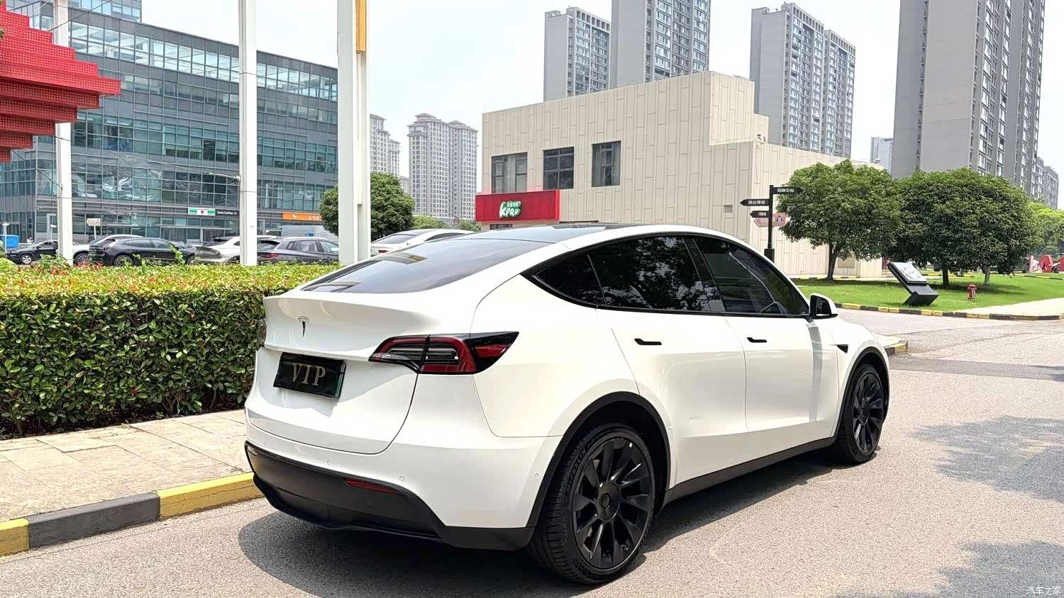 Tesla Model Y, 2022 8