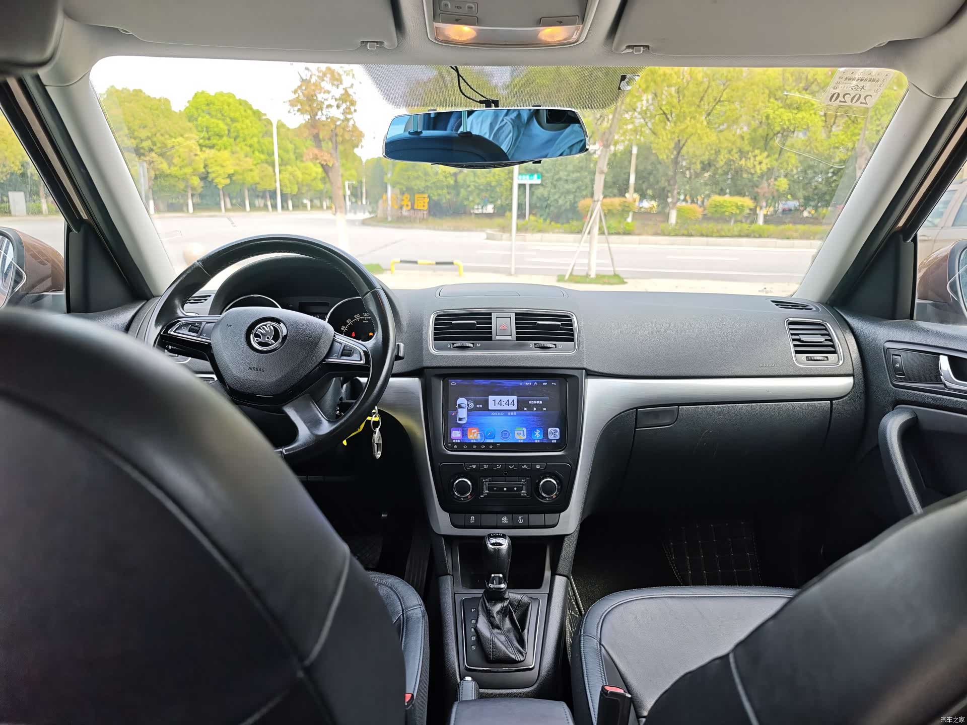 Skoda Yeti, 2014 9
