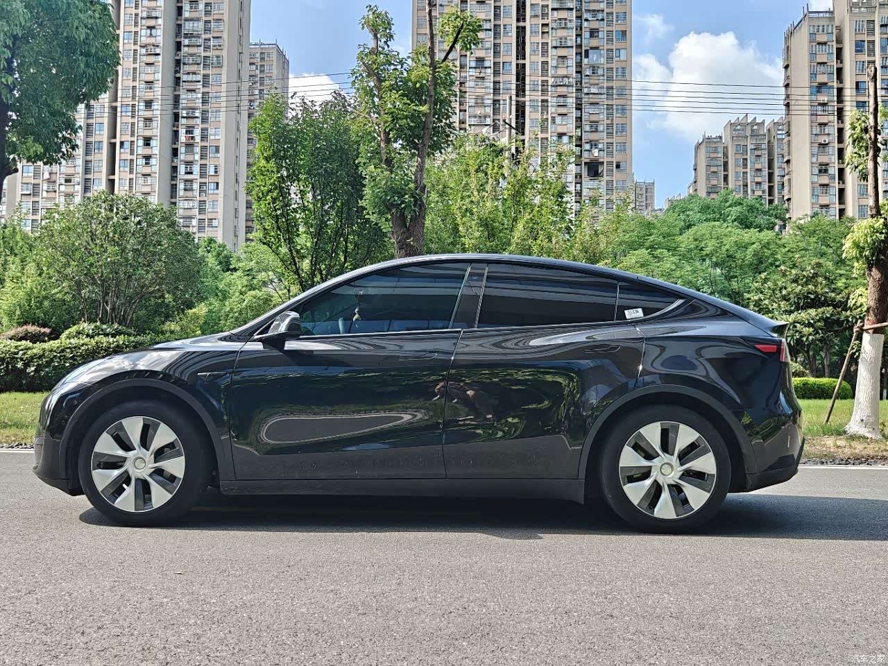Tesla Model Y, 2022 7