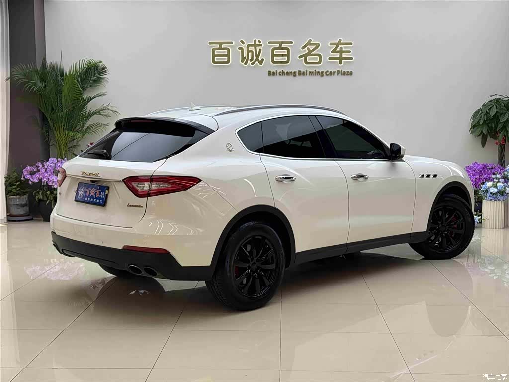 Maserati Levante, 2019 все фото