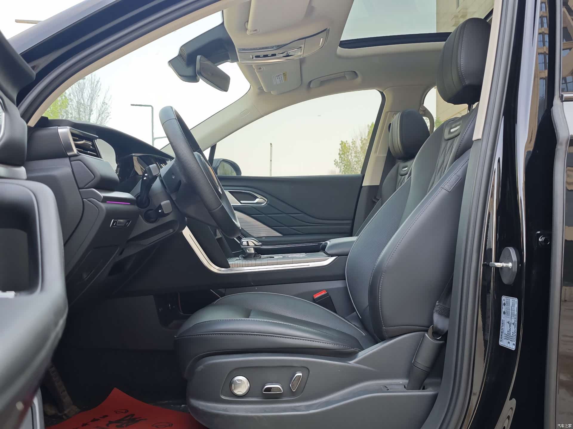Hongqi HS7, 2024 4