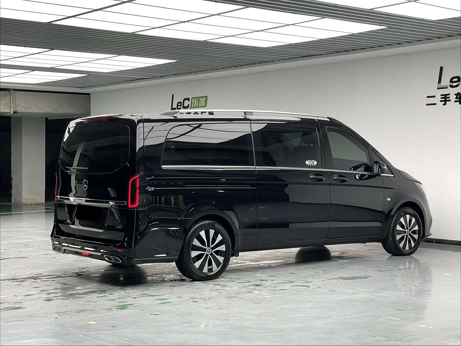 Mercedes-Benz 7, 2024 2