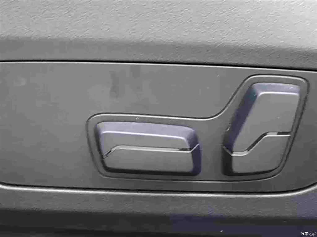 BMW 2 Series, 2025 10
