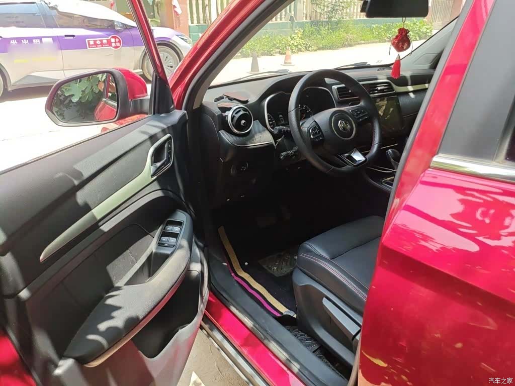MG ZS, 2020 14